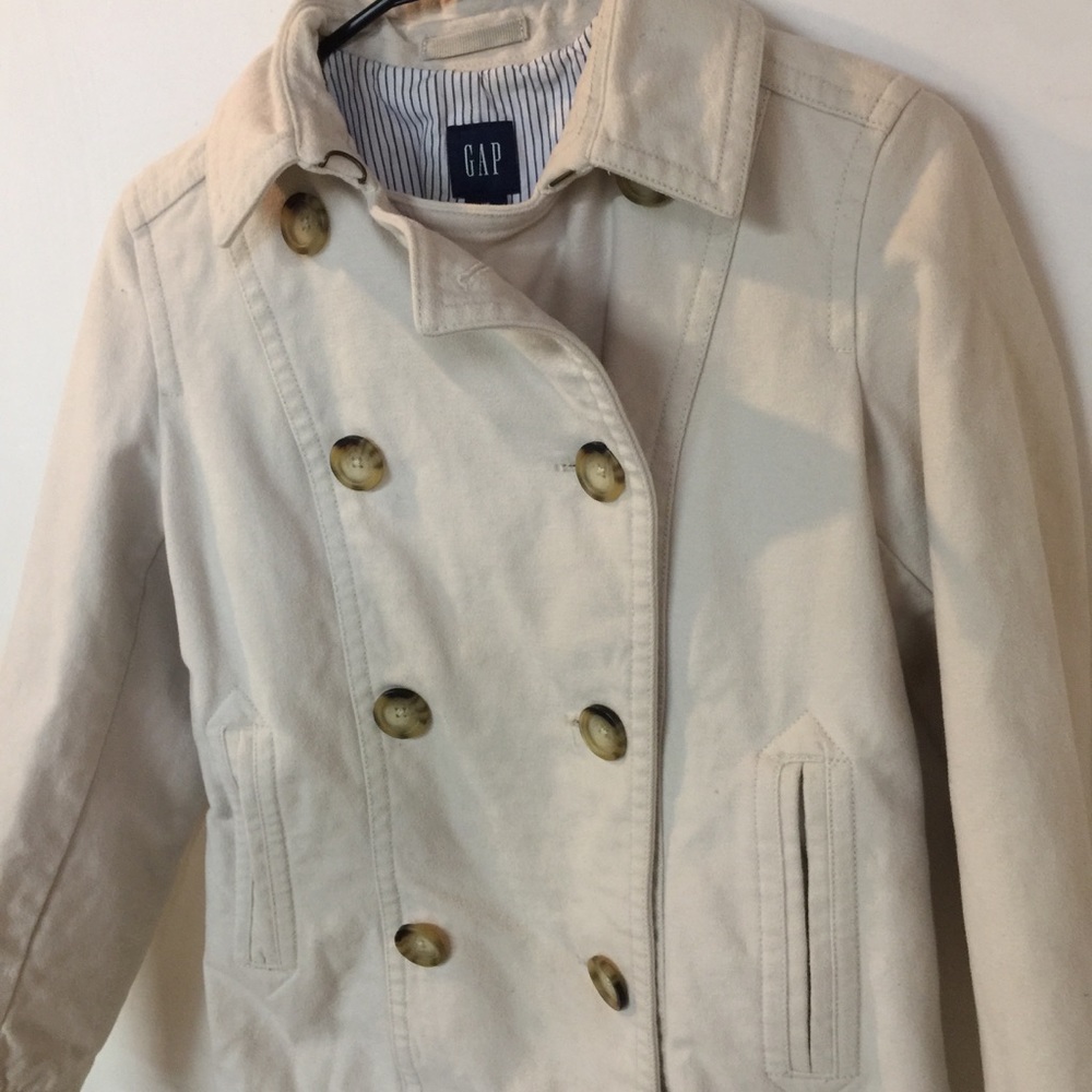 Gap  Cream heavy peacoat Size XS